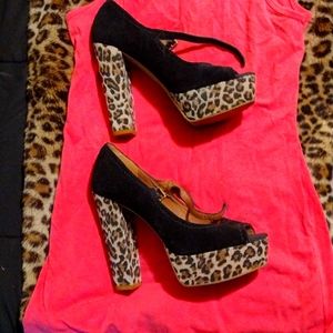 Lucky Brand leopard platform suede Mary Jane size 7